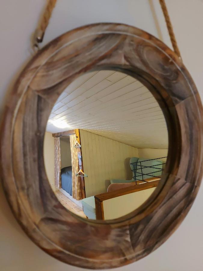 Grásteinn Guesthouse Þórshöfn Esterno foto