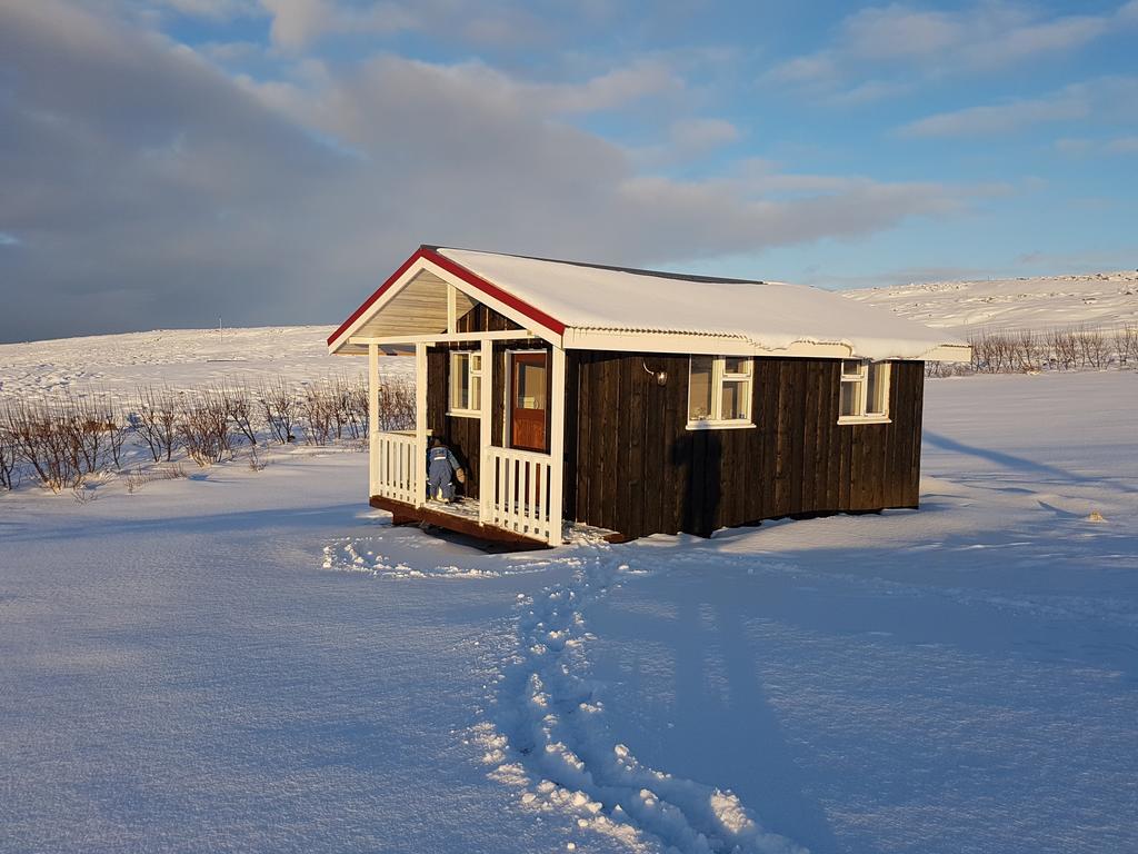 Grásteinn Guesthouse Þórshöfn Esterno foto