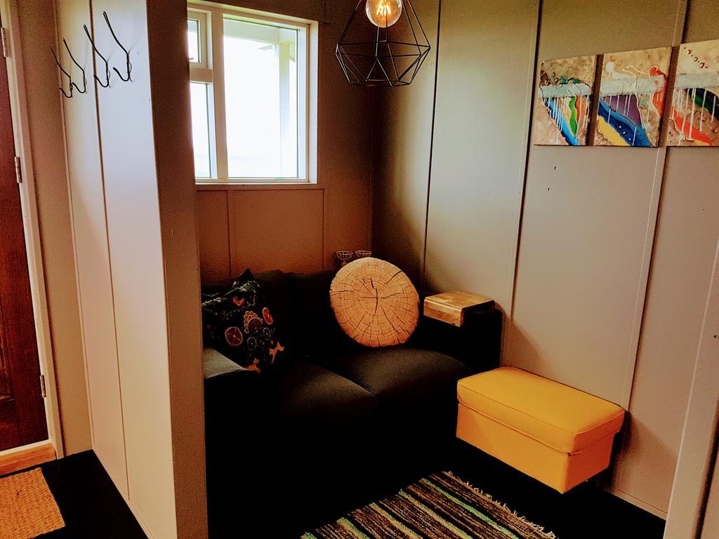 Grásteinn Guesthouse Þórshöfn Esterno foto