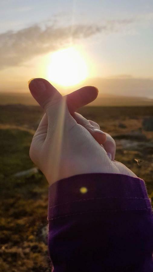 Grásteinn Guesthouse Þórshöfn Esterno foto